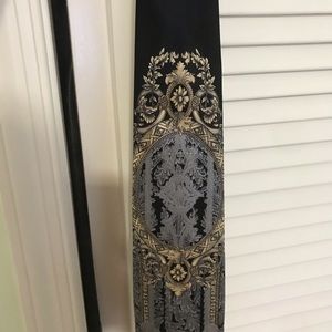 Gianfranco Ferre Mens Classic Brocade Silk Tie